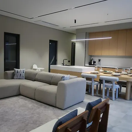 Thelevissihouses Villa *