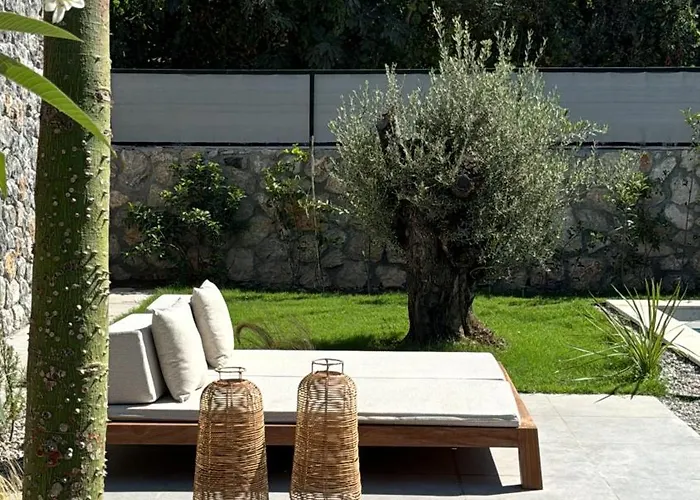 Villa Thelevissihouses