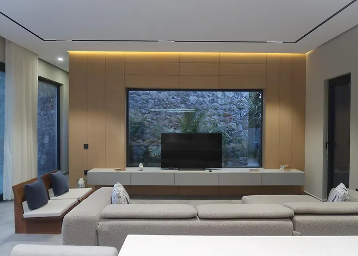 Thelevissihouses Villa