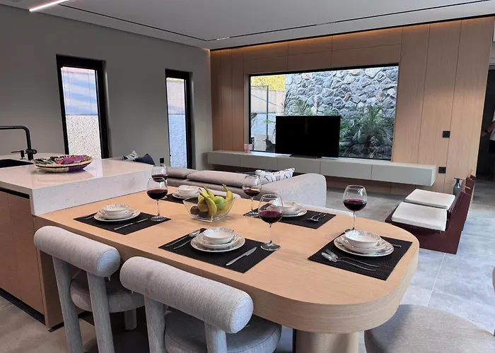 Thelevissihouses Villa