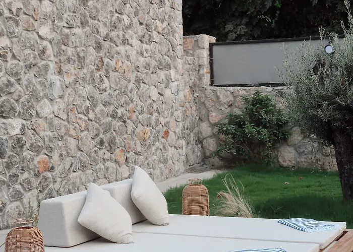 Villa Thelevissihouses *